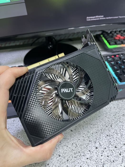 Продам видеокарту NVIDIA GEFORCE RTX 3050 StormX