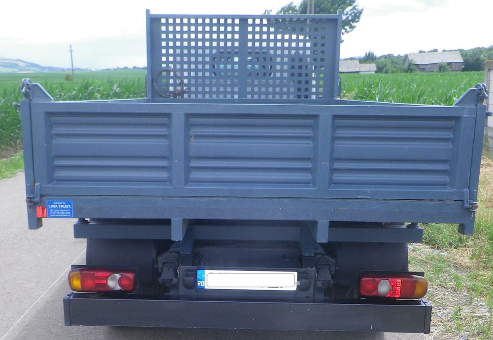 Mitsubishi  Canter trilateral basculabil
