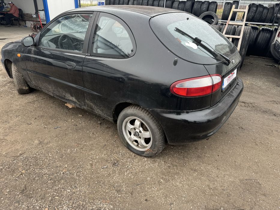 Daewoo lanos 1.3 75к.с на части