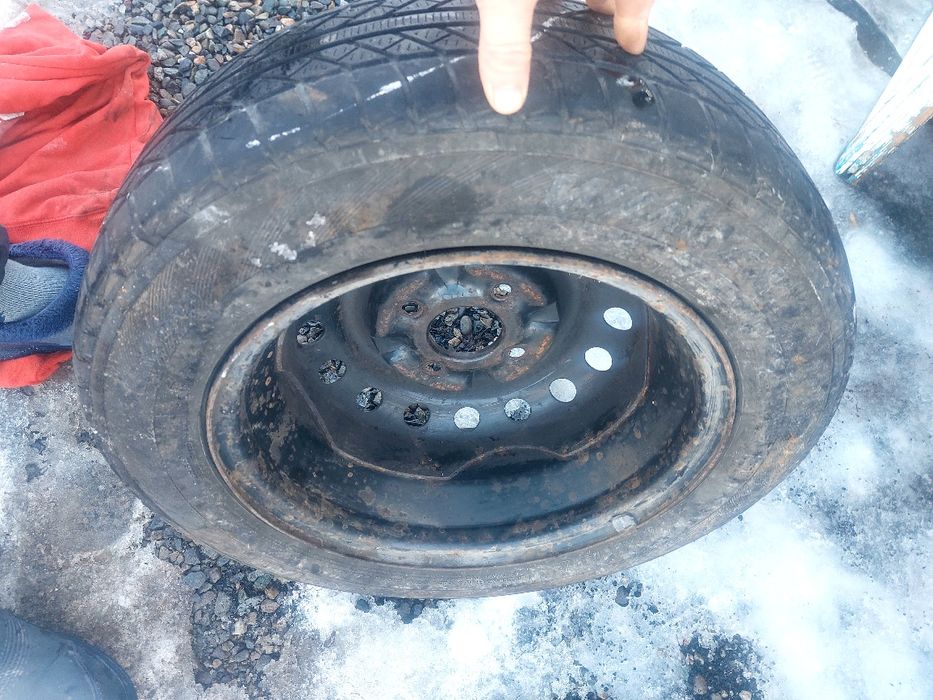 Шина с железным диском