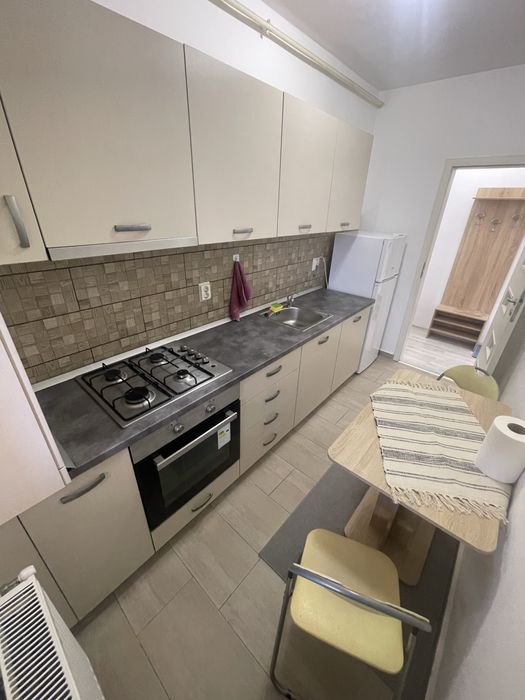 Inchiriez Garsoniera Militari Residence