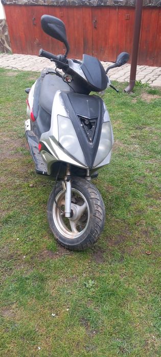 Vând Aprilia sr1 și cpi