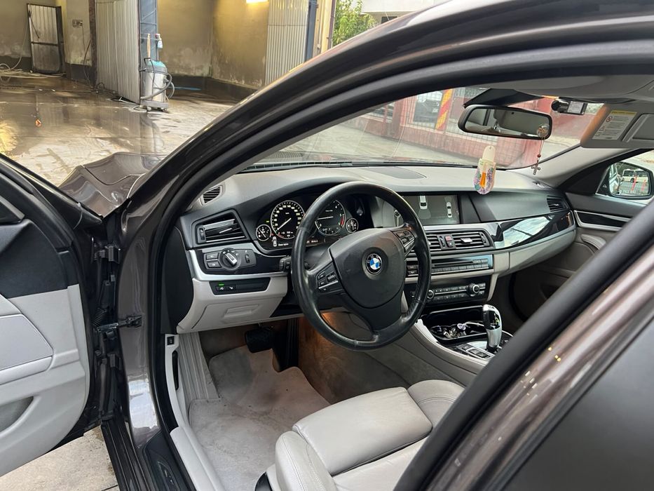 BMW seria 5 F10  2010