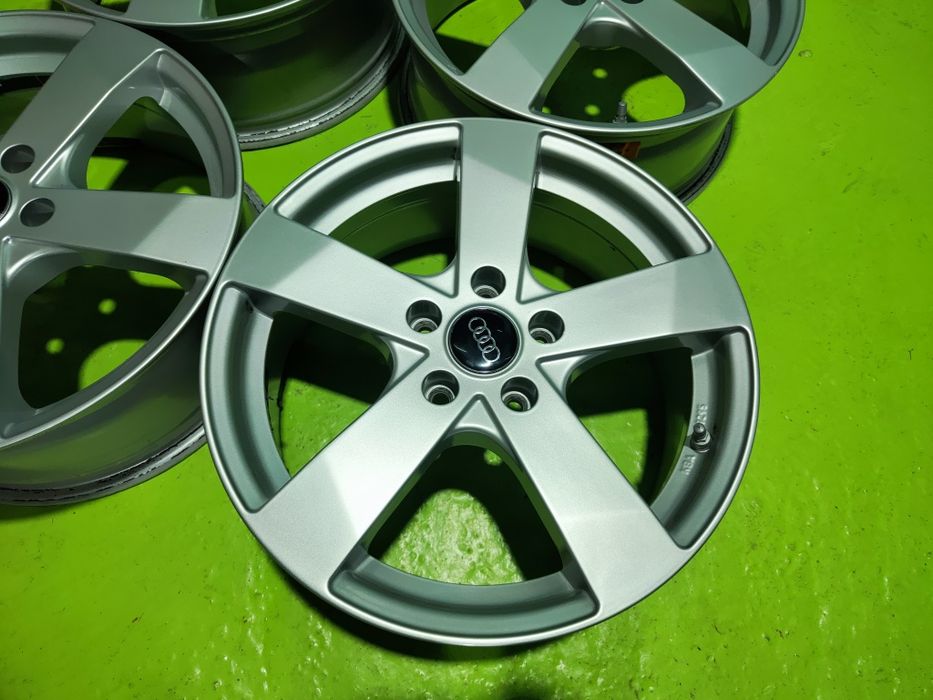 17 5x112 Audi A3 лети джанти 5х112 Ауди а3
