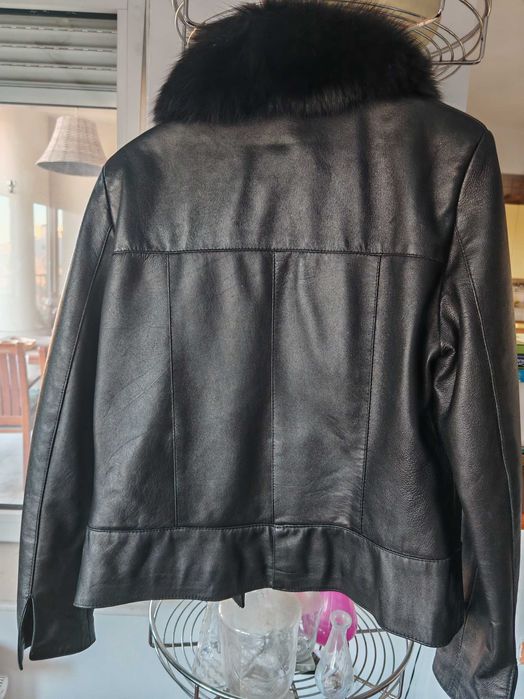 haina piele neagra cu blana naturala 42 44