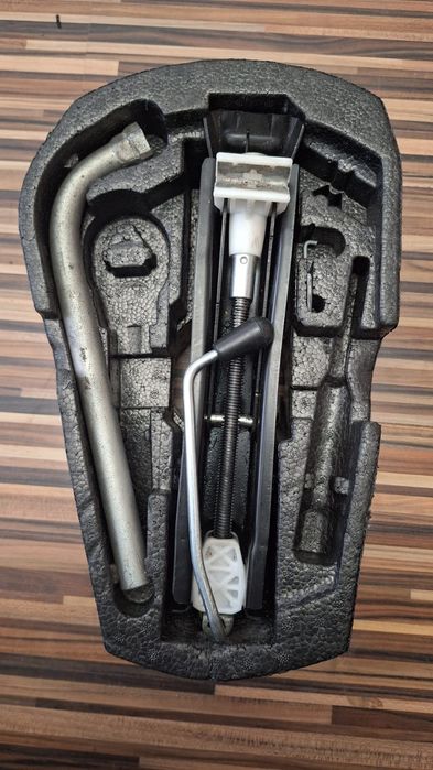 Cric Volkswagen stare impecabila