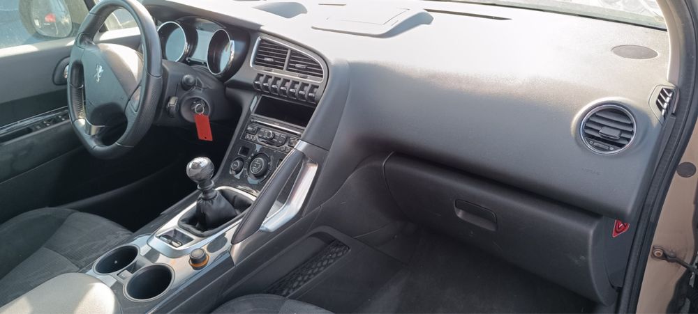 Peugeot 3008 1.6 HDi 2010г.  на части