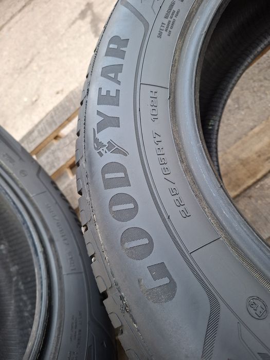 2бр. 225/65/17 Goodyear Ultragrip Performance +