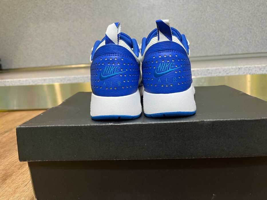 ОРИГИНАЛНИ *** Nike Air Max Tavas / Photo Blue & Royal White