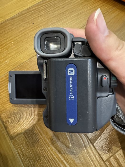 Видеокамера sony handycam