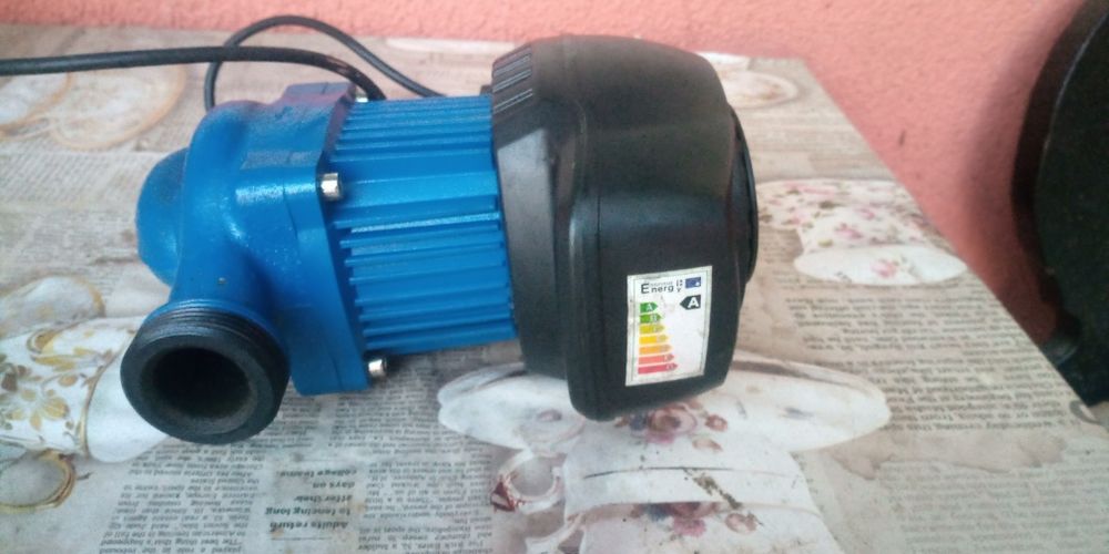 Vând Pompă Recirculare