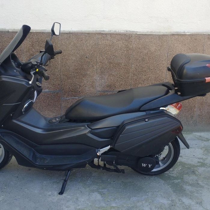 Максискутер сотилади