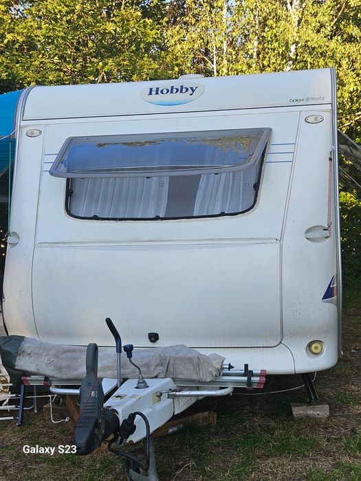 Vând rulota Hobby de luxe easy 400