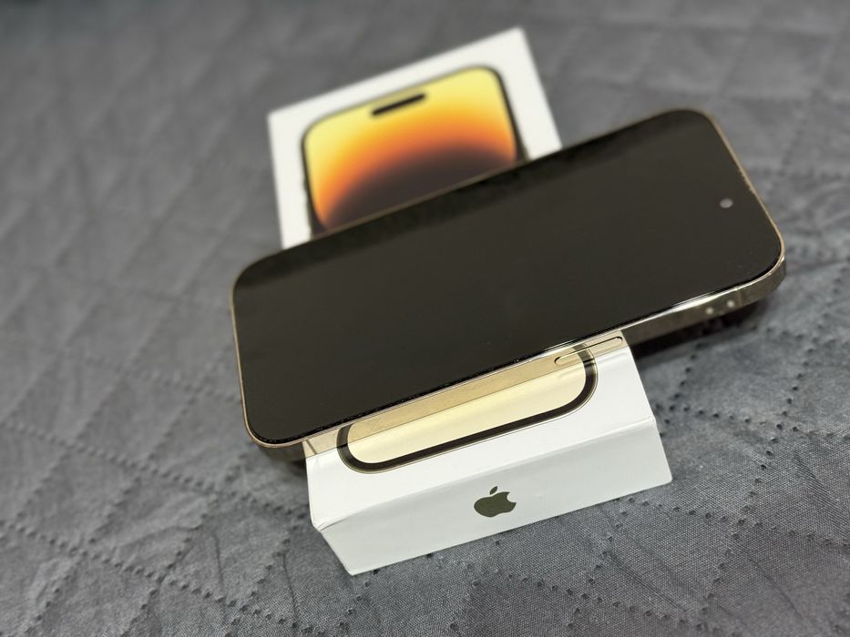 Vand iPhone 14 pro Gold - stare impecabila