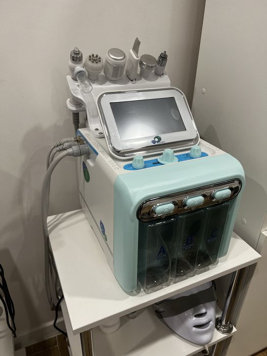 Аппарат H2O2 Small Bubble 7 в 1 гидропилинг с маской