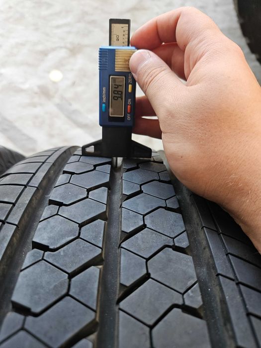 2 бусови джанти 16 цола с 5 отвора с летни гуми 215/65R16C Matador Van