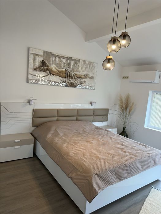 Дава се под наем Тристаен апартамент в Варна, Гръцка махала - 95 кв.м за 1000 € - Снимка #10