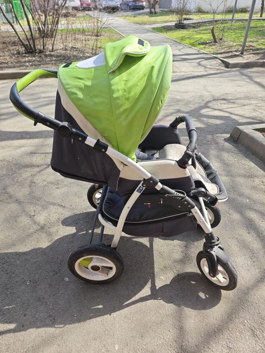 Продам коляску 3в1