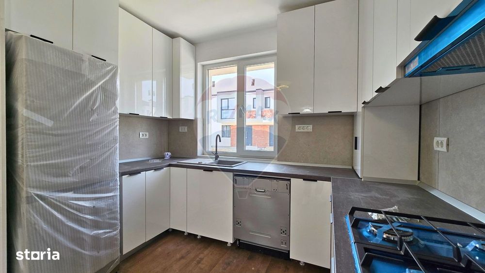 DE INCHIRIAT Casă nouă Tunari | 4 camere | curte proprie | 2 parcări |