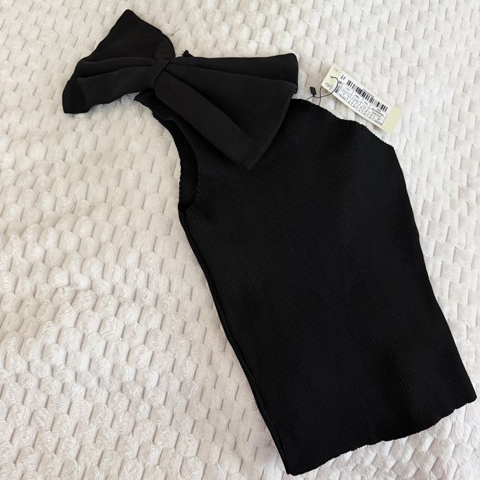 Нов топ с пандела