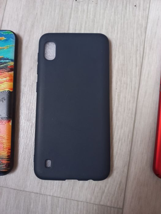 Чехлы на телефон