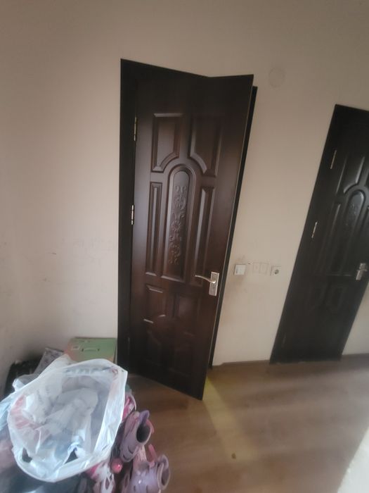 Eshik.parket.vanna.gaz plita. Telvizor.patstafkasi.yana boshqalari