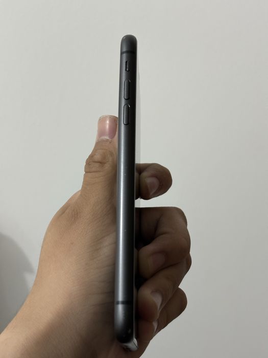 Продам Айфон 11,Apple 11,iPhone 11