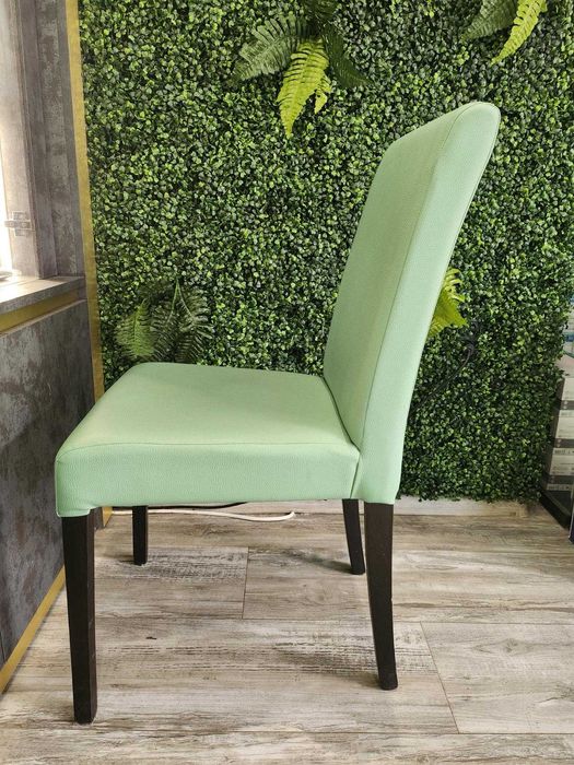 Трапезен кожен стол