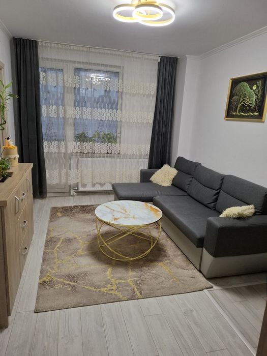 Vand Apartament 3 camere