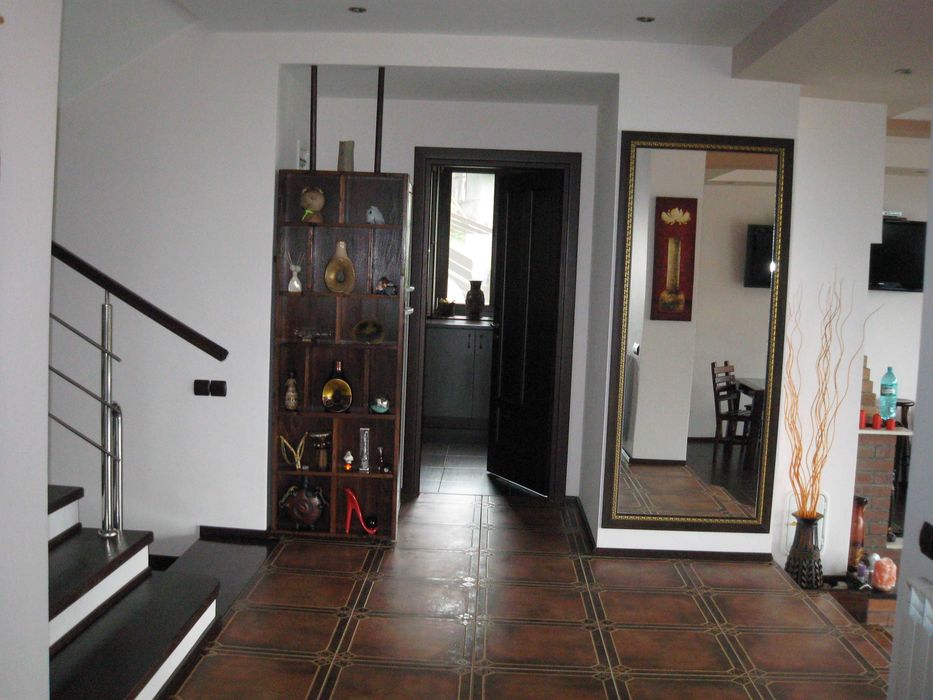 Ofer apartamente in vila pe munte zona Forban-Predeal