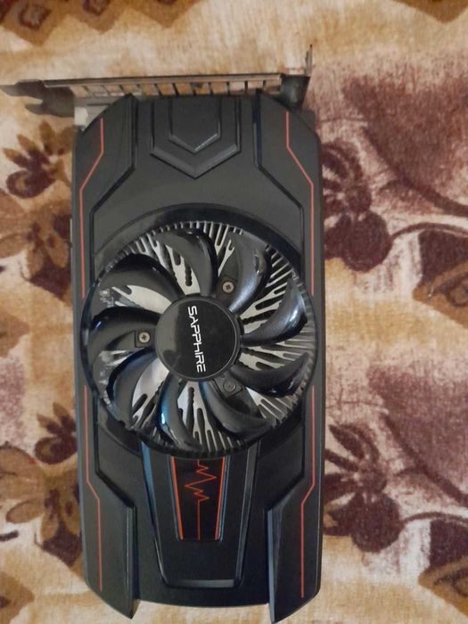Продавам видео карта RX 560 4gb