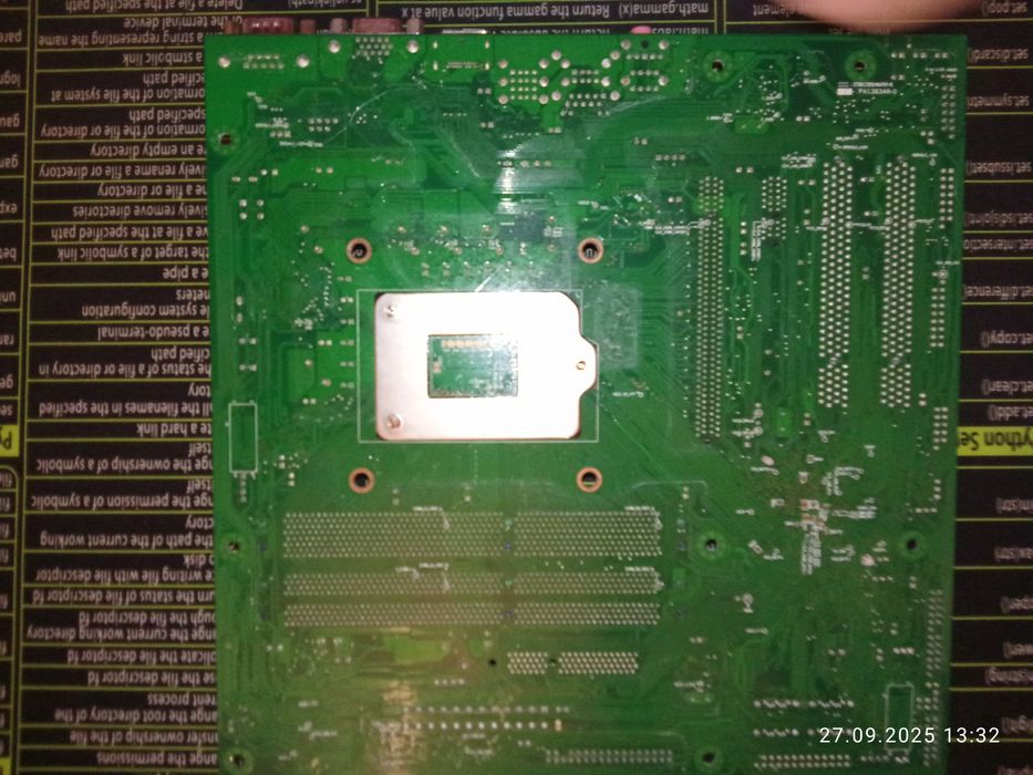 Placă de bază Lenovo IQ57M – socket LGA 1156, ideală pentru test