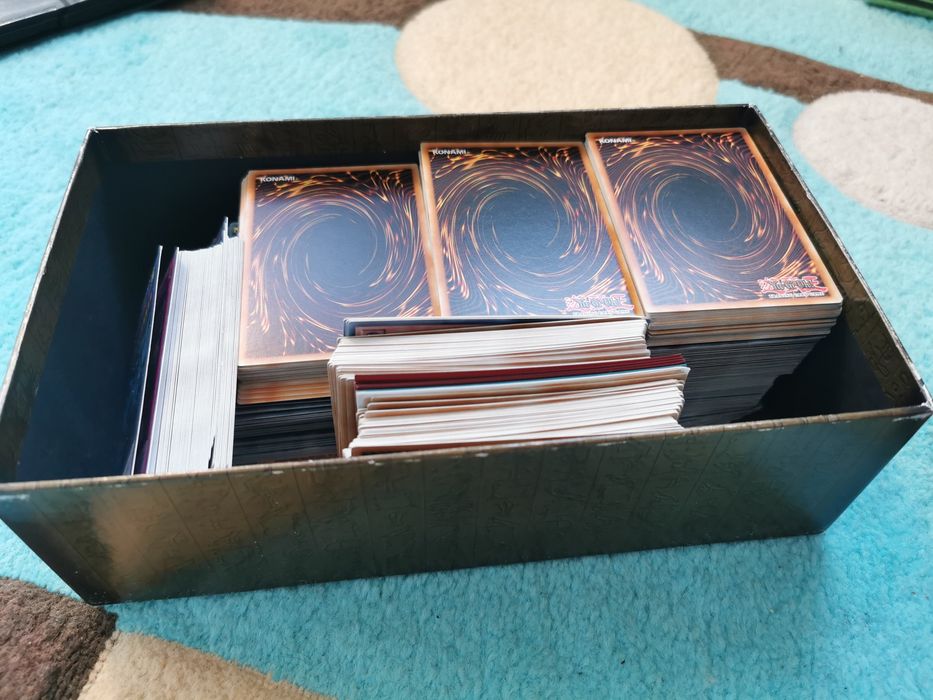 Продавам много ю ги о карти