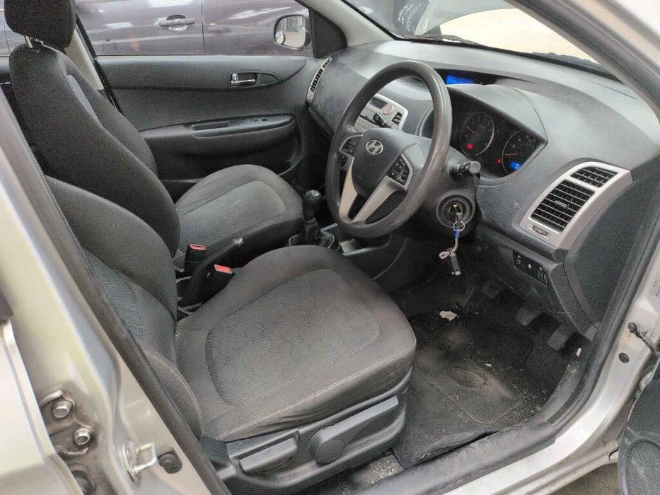 Nuca schimbator cu rama Hyundai i20 (2008-2014) 2011