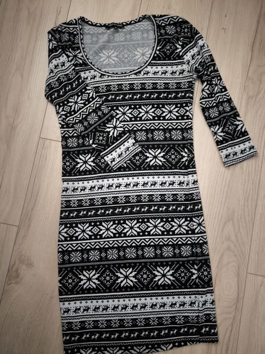 Рокли на марките Terranova , H&M , Miso и други