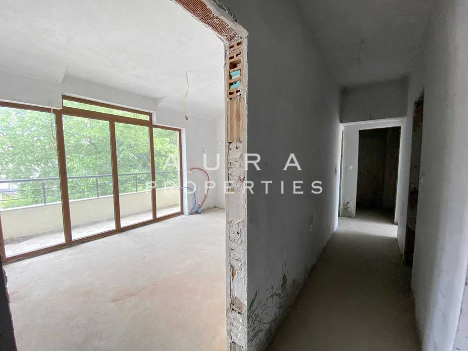 Продава се Тристаен апартамент в Разград, Варош - 86 кв.м за 1003 €/кв.м - Снимка #7