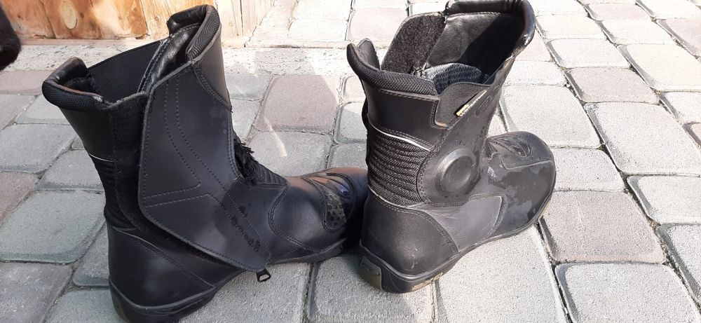 Мотоботы (обувь)