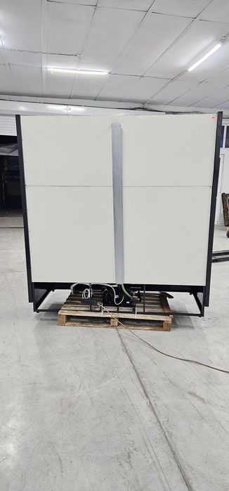 Хладилна витрина тройна 190 см