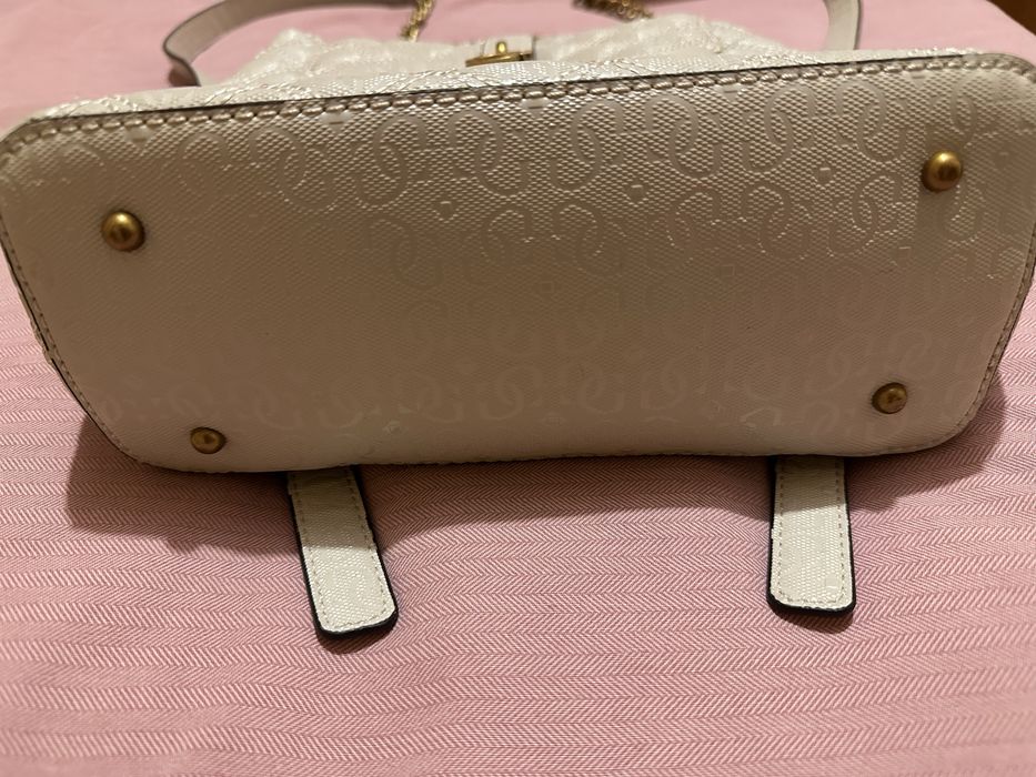 Раница Guess Gaia бежово