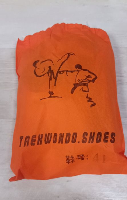 Красовки Соги. Новые Кроссовки. Обувь спортивная