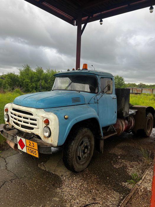 Продам Зил 441510 тягач