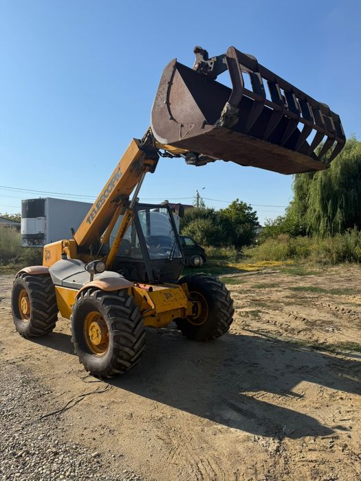 Încărcător telescopic JCB 526-55