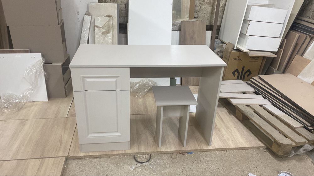 стол  и стул рабочий