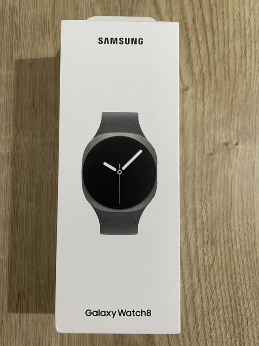 Se vinde watch 8