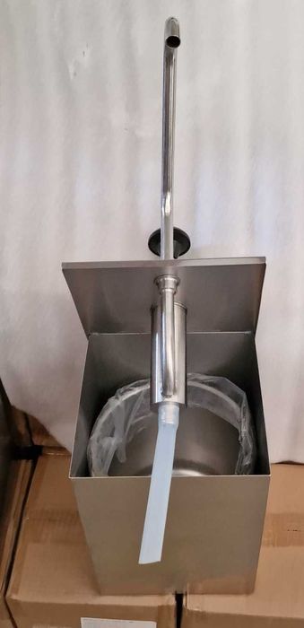 Reducere Aparat manual dispencer sos dozator 4L -Transport Gratuit