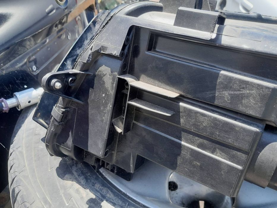 Десен фар за фолксваген тигуан