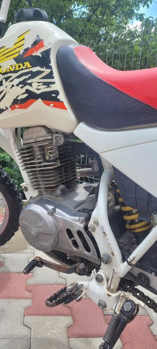 *Cross Honda xr100