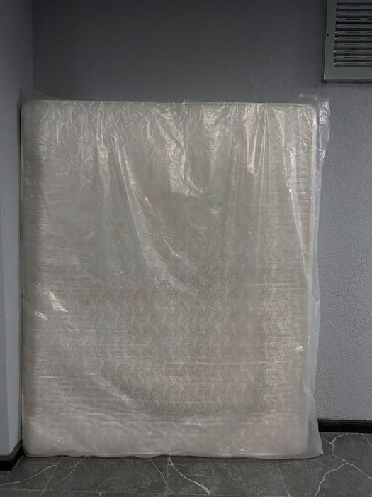Продам матрас б/у