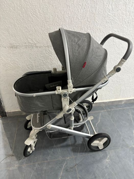 Продам детскую коляску 3в1