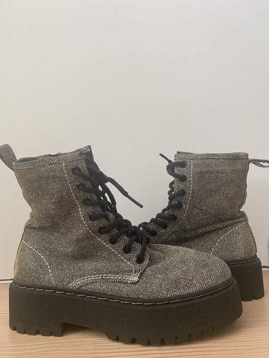 Ghete femei cu sclipici